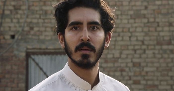 फिल्म में देव का किरदार जय नाम के एक मिस्टीरियस आदमी का है, जो एक शादी अटेंड करने ब्रिटेन से पाकिस्तान आया है. 