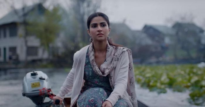 प्रनूतन ने फिल्म में एक स्कूल टीचर का रोल किया है.