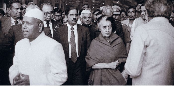 राजेंद्र कुमार धवन इंदिरा गांधी के करीबी रहे लेकिन राजीव सरकार में दरकिनार कर दिए गए. 