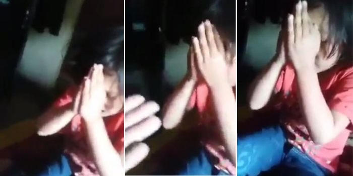 पिता दांत पीस-पीस कर बेटी को गाली देता है और मारता है