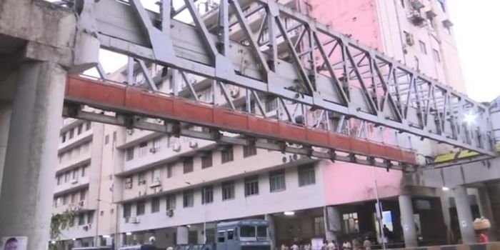 हादसे वाले ब्रिज को पूरी तरह से तोड़ दिया गया