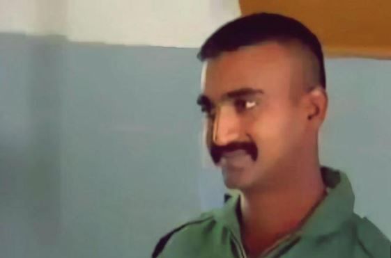 अभिनंदन एकदम फिट हो गए हैं.