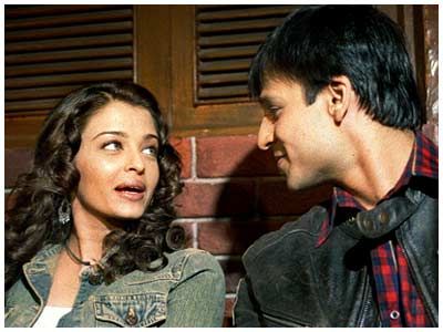 ऐश्वर्या और विवेक ने साथ में 'क्यूँ...हो गया' (2004) नाम की फिल्म कि थी.