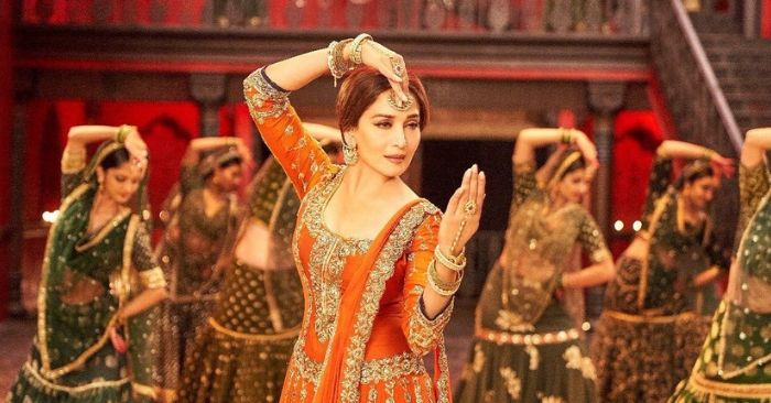 'तबाह हो गए' का इस्तेमाल फिल्म में बहुत सही जगह पर किया गया है.