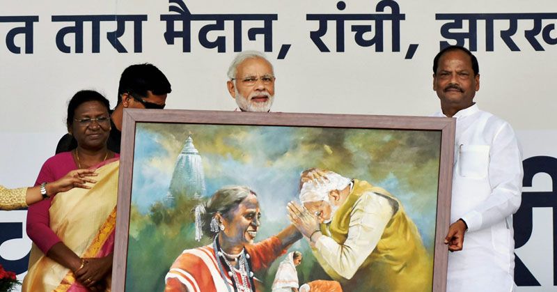रांची की रैली में योजना की घोषणा के दौरान नरेंद्र मोदी.