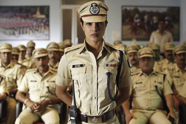प्रियंका चोपड़ा ने 'डॉन 2' में भी एक पुलिस ऑफिसर का किरदार निभाया था.
