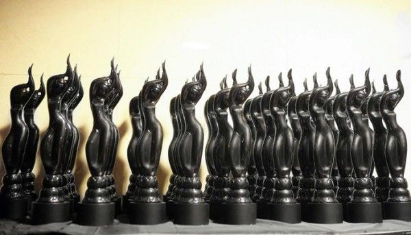 फिल्मफेयर अवॉर्ड 1954 में सबसे पहले दिए गए थे. 