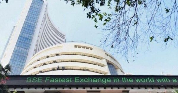 शेयर बाजार लॉकडाउन में धड़ाम हो गया था लेकिन फिर से रिकवरी कर रहा है.