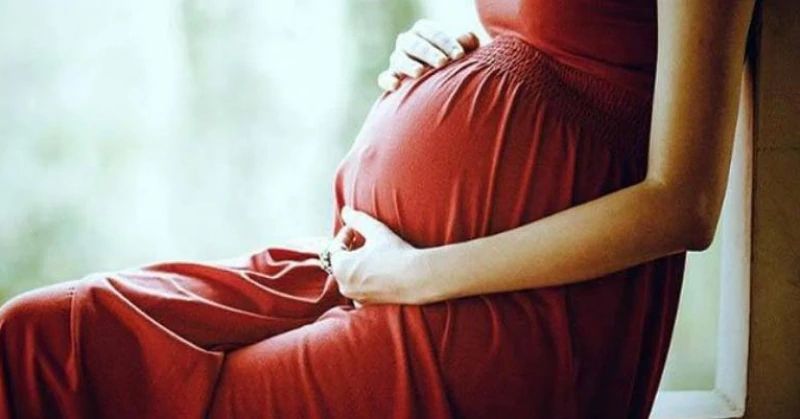 सरोगेसी रेगुलेशन बिल में कमर्शियल सरोगेसी पर भी बैन लगाने का प्रावधान है.