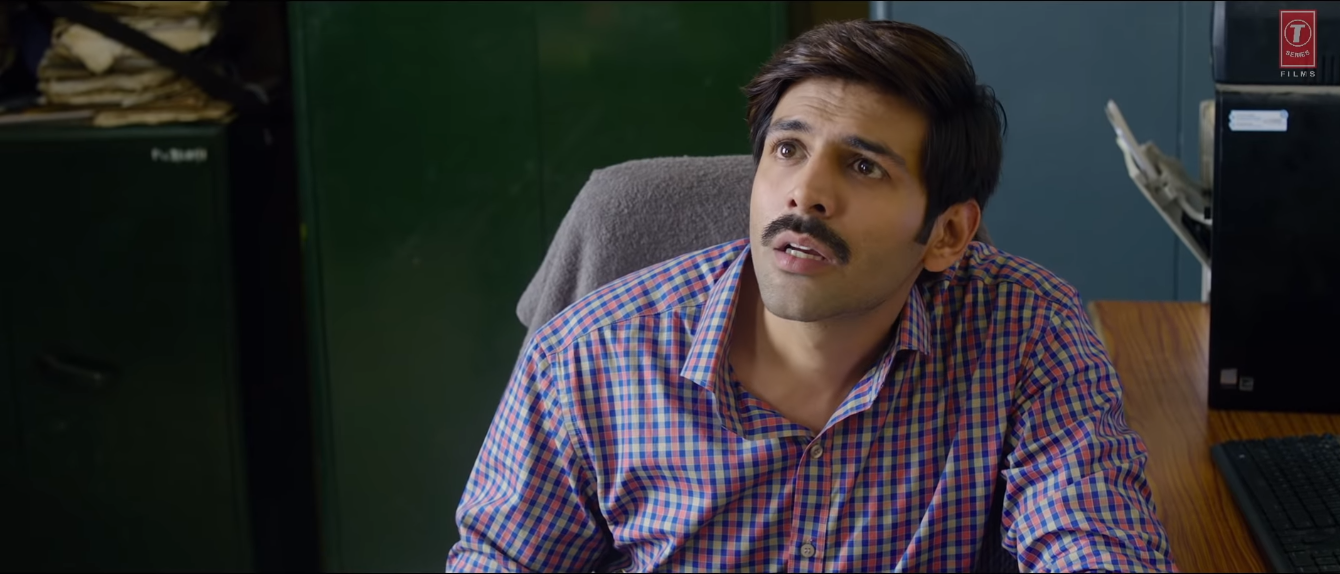 1978 में आई ओरिजिनल फिल्म में पति का रोल संजीव कुमार ने किया था. इसमें कार्तिक लीड रोल कर रहे हैं.