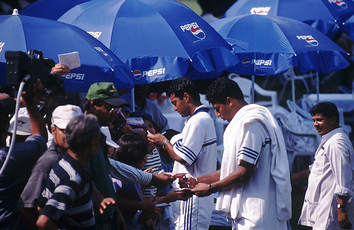 Paes Bhupathi Autograph