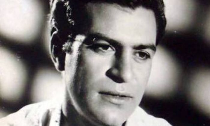 क्या सज्जन लाल पुरोहित की ये तस्वीर देखकर लगता है कि ये वही सज्जन हैं, जो अरुण गोविल के कंधों पर चढ़े हुए हैं.