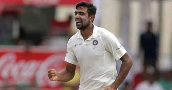 आर. अश्विन गेंदबाजों और ऑलराउंडरों की लिस्ट में टॉप-10 में हैं.