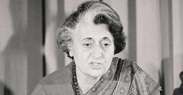 1971 में हुए भारत-पाकिस्तान युद्ध ने इंदिरा गांधी को राजनीति की आयरन लेडी बना दिया था.