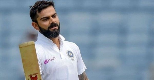 विराट कोहली टेस्ट और वनडे में बल्लेबाजों की रैंकिंग में पहले नंबर पर हैं.