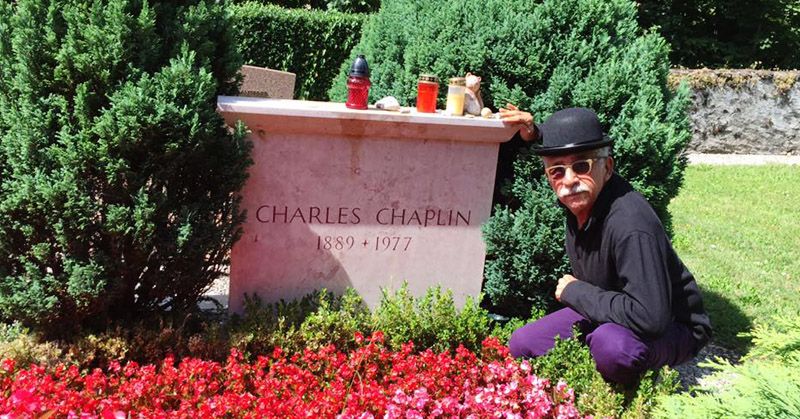 Naseeruddin Shah Carles Chaplins Grave