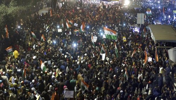 शाहीन बाग में हो रहे प्रदर्शन में हर रोज़ हज़ारों लोग जुट रहे हैं. फोटो- PTI