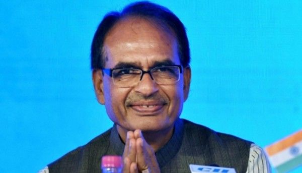 13 साल मध्यप्रदेश के सीएम रहे और खुद को एमपी का मामा बताने वाले शिवराज सिंह चौहान ने महिलाओं के लिए ताड़का और शूर्पणखा नामों का इस्तेमाल किया. फोटो- PTI