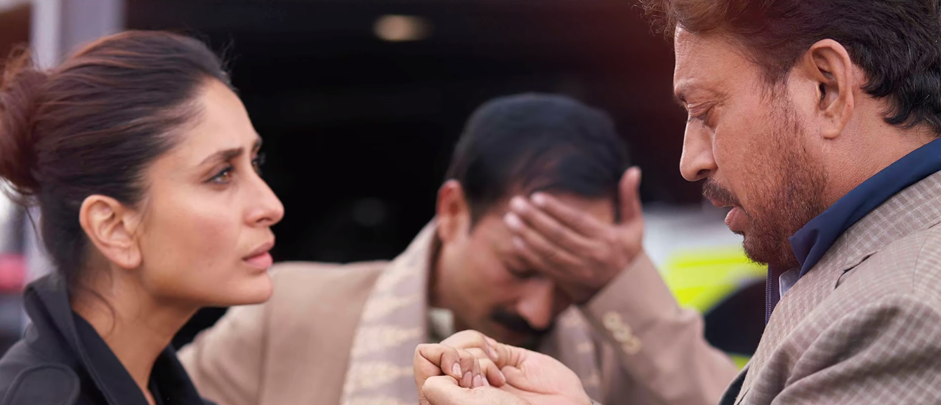 फिल्म 'अंग्रेज़ी मीडियम' के एक सीन में करीना कपूर और दीपक डोबरियाल के साथ इरफान. फिल्म 'अंग्रेज़ी मीडियम' के एक सीन में करीना कपूर और दीपक डोबरियाल के साथ इरफान.