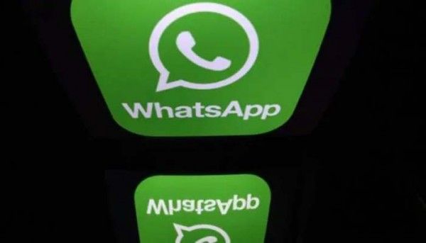 वॉट्सऐप काफी समय से पेमेंट सर्विस पर काम कर रहा है. (File)