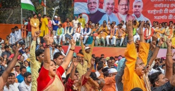 आरोप है कि अमित शाह की रैली के दौरान गोली मारो का नारा लगा. (फोटो-पीटीआई)