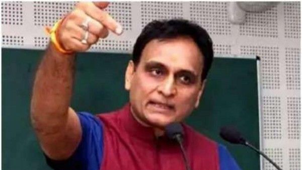 राकेश सिन्हा ने कहा कि हम संरक्षणवाद के लिए 1950 और 60 के दशक की चीजों को नहीं फॉलो कर सकते. फोटो: India Today