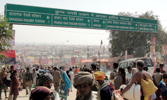 ये इलाहाबाद यूपी के पढ़वैइयों की मायानगरी है. ताक़त हासिल करने की लड़ाई में बोरिया भर चावल और सुबह भिगोये हुए चने के दम पर विश्व युद्ध भी जीत सकता है इलाहाबादी छात्र