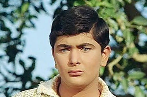 1970 में राज कपूर की फिल्म 'मेरा नाम जोकर' में ऋषि कपूर बतौर चाइल्ड आर्टिस्ट नजर आए. 1970 में राज कपूर की फिल्म 'मेरा नाम जोकर' में ऋषि कपूर बतौर चाइल्ड आर्टिस्ट नजर आए.