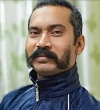 चार्जशीट में कहा गया कि हेड कॉन्स्टेबल रतन लाल (फोटो में) पर हमला हुआ. उन्हें काफी चोट आई. रतन लाल को गोली भी लगी थी. रतन लाल की इलाज के दौरान ही मौत हो गई. फोटो: India Today