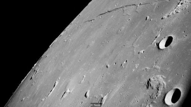 ऐसा खुरदुरा दिख रहा था चांद. (तस्वीर साभार NASA)