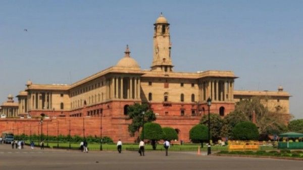 केन्द्र सरकार ने जम्मू-कश्मीर में डिस्ट्रिक्ट डेवलपमेंट काउंसिल के गठन की अधिसूचना जारी की थी. केन्द्र सरकार ने जम्मू-कश्मीर में डिस्ट्रिक्ट डेवलपमेंट काउंसिल के गठन की अधिसूचना जारी की थी.