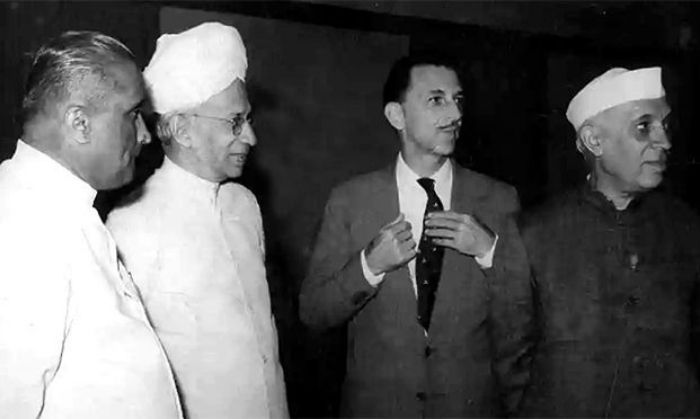तस्वीर 28 अक्टूबर, 1958 की है. एस के पाटिल, सर्वपल्ली राधाकृष्णन, जेआरडी टाटा और जवाहर लाल नेहरू की. (तस्वीर: PIB)