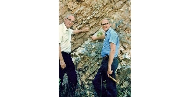 अल्वारेज़ पिता और पुत्र. (विकिमीडिया)