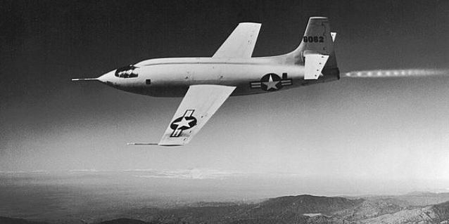 बेल एक्स-1. पहला सुपरसॉनिक जहाज़. (विकिमीडिया)