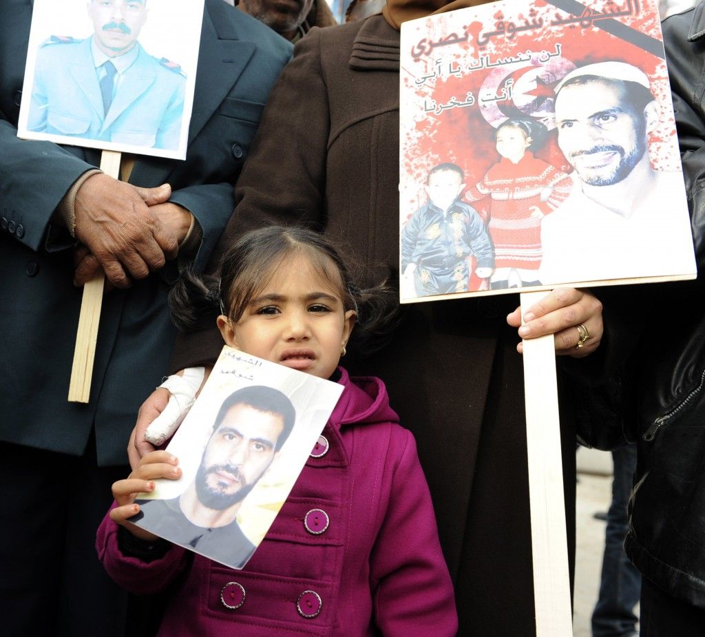 बुआज़िजी के लिए न्याय की मांग को लेकर पहला प्रोटेस्ट शुरू हुआ 18 दिसंबर, 2010 को.