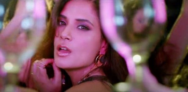 शकीला के किरदार को बोल्ड रखा, वल्गर नहीं. फोटो - ट्रेलर Shakeela trailer