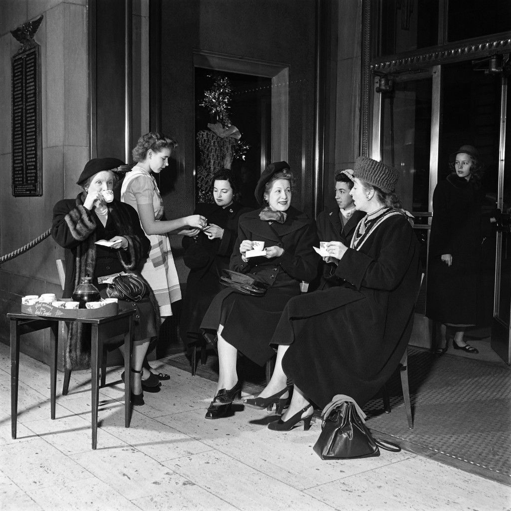 अमेरिका में चाय 1650 में पहुंची थी. और, फिर दिनोंदिन उसकी खपत बढ़ती चली गई. (सांकेतिक तस्वीर)