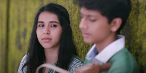 यंग शकीला जो बाकी लड़कियों जैसी लाइफ जीना चाहती है. फोटो - ट्रेलर Young Shakeela