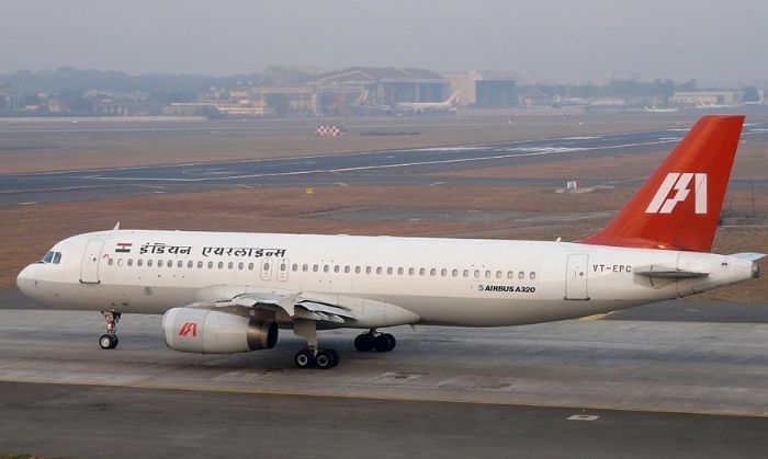 इंडियन एयरलाइंस. जो बाद में एयर इंडिया में मर्ज़ हो गई. (तस्वीर: By Sean & Silva / planespotters.net/Aviation_Photos/photo.show?id=068571)