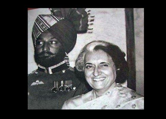 इंदिरा गांधी के साथ बेअंत सिंह