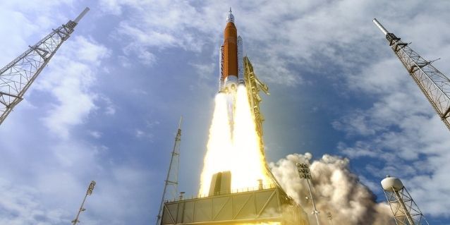 ये SLS के लॉन्च की आर्टिस्टिक इमेज है. 