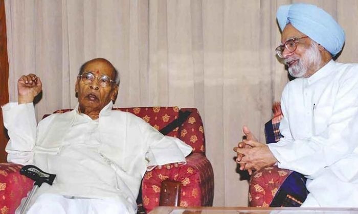 उदारीकरण के दो चेहरे. (तस्वीर: PTI)