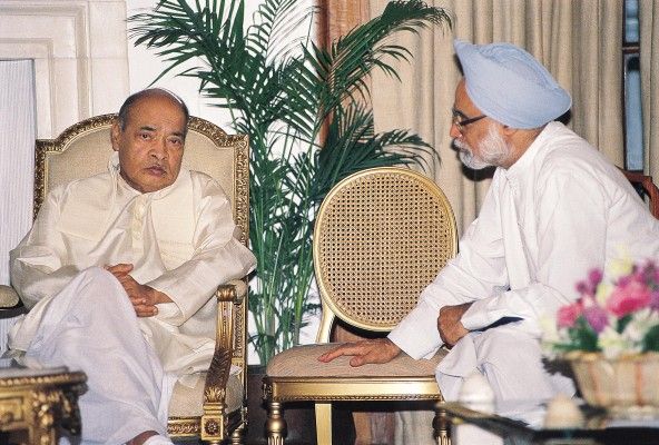नरसिंह राव सरकार के दौर में वित्त मंत्री डॉ मनमोहन सिंह ने आर्थिक सुधारों की नींव रखी थी.