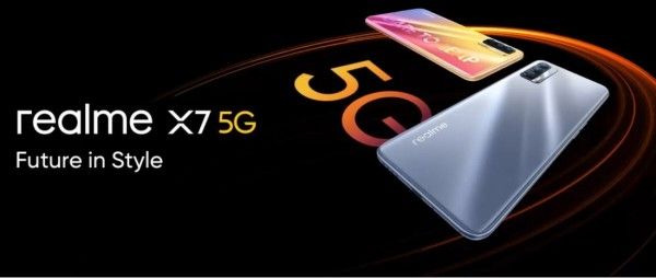 रियलमी X7 की बैक पर तीन कैमरा हैं. Realme X7 Phone (1)