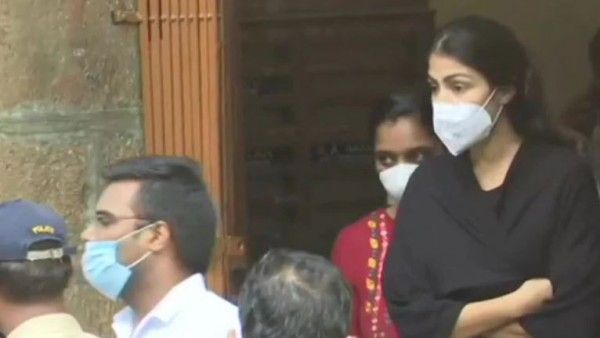 रिया को सितंबर में अरेस्ट किया गया था. फोटो - फाइल Rhea Arrested