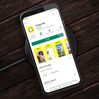 स्टिकर और फ़िल्टर से कहीं ज्यादा काम करता है स्नैपचैट. Snapchat