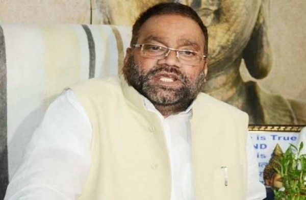 स्वामी प्रसाद मौर्य को एक दौर में मायावती का करीबी सिपहसालार माना जाता था. स्वामी प्रसाद मौर्य को एक दौर में मायावती का करीबी सिपहसालार माना जाता था.