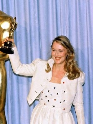 मेरिल के पास जितने अवॉर्ड्स हैं, कई एस्टैब्लिश्ड एक्टर्स ने उतनी फ़िल्में तक न की होंगी. Meryl Winning Oscar 1