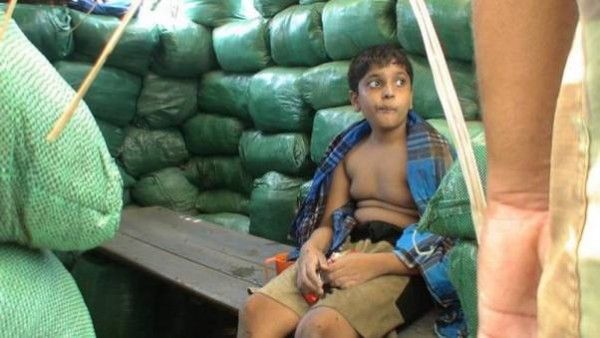 वेलुपिल्लई प्रभाकरण के 12 साल के बच्चे को भी श्रीलंकन आर्मी ने गोलियों से छलनी कर दिया था. वेलुपिल्लई प्रभाकरण के 12 साल के बच्चे को भी श्रीलंकन आर्मी ने गोलियों से छलनी कर दिया था.