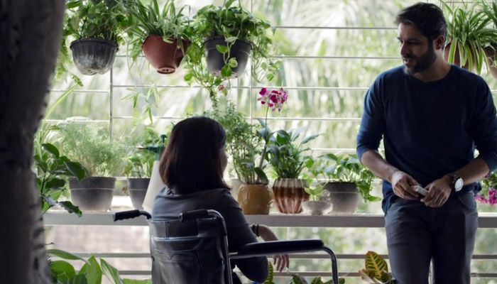 पोस्ट ट्रॉमेटिक स्ट्रेस डिसऑर्डर से जूझते मिलिंद और जोया.